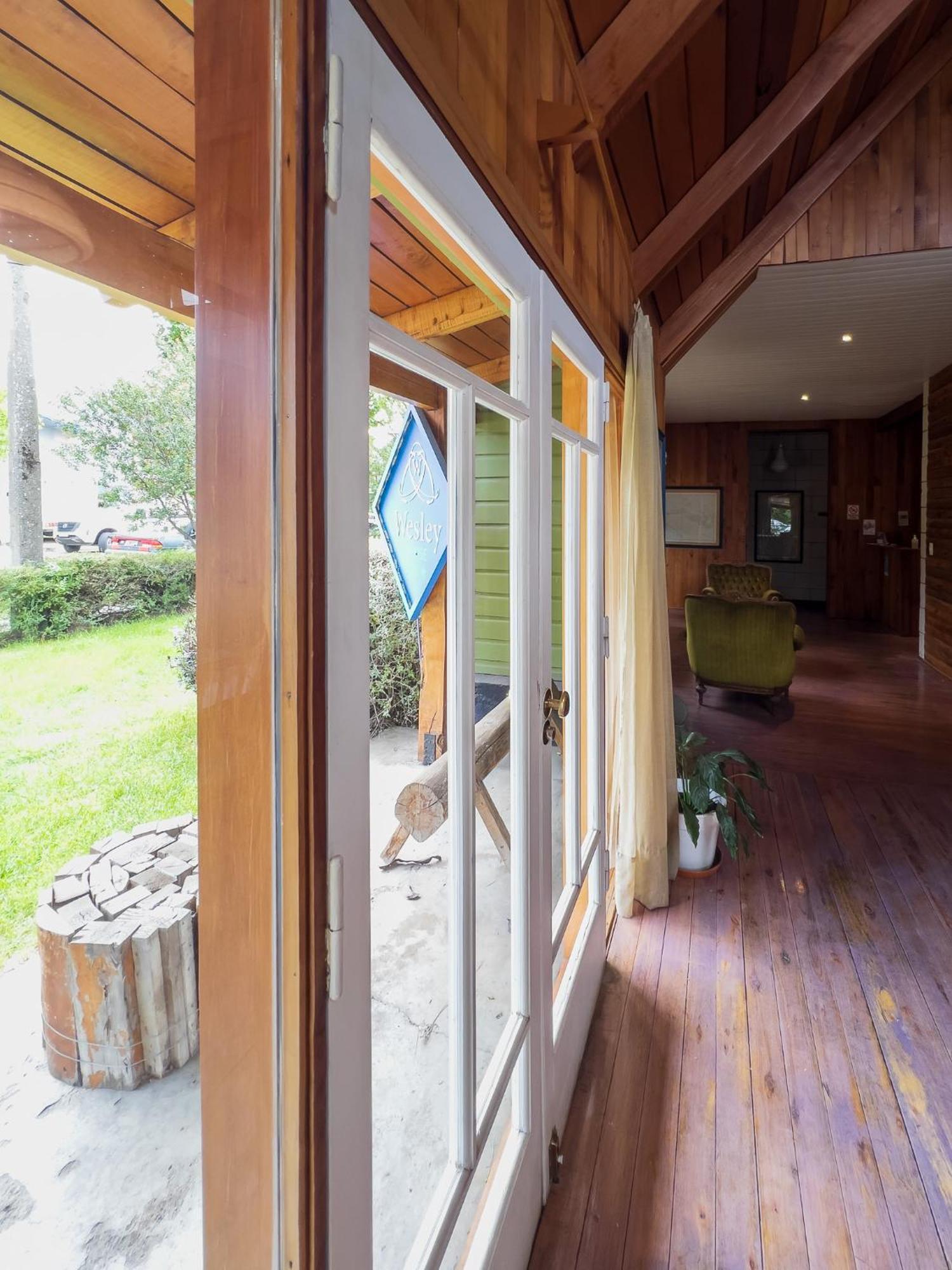Wesley House Hosteria Boutique San Martín de los Andes Kültér fotó